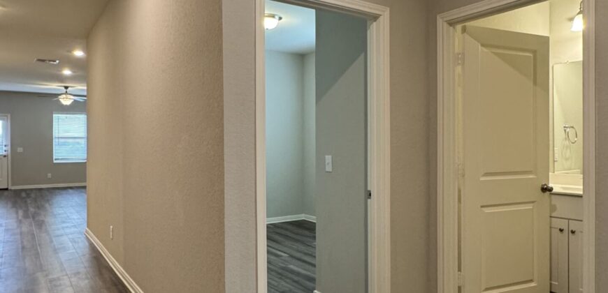 3 Bedroom – 2 Bath – 2 Car Garage – $1,733